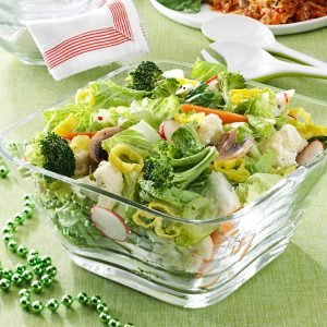 Read more about the article Salad Sayur Bantu Anda Menjadi Lebih Sehat
